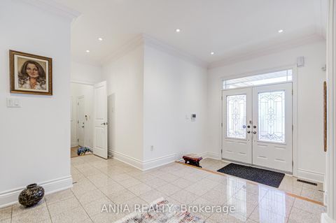 Photo 5 at 212 19th Avenue, Jefferson, Richmond Hill