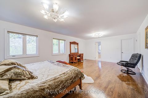 Photo 26 at 212 19th Avenue, Jefferson, Richmond Hill