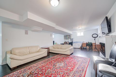 Photo 41 at 212 19th Avenue, Jefferson, Richmond Hill