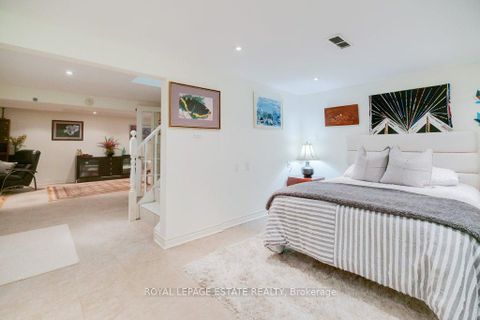 Photo 32 at 23 Lisburn Crescent, Don Valley Village, Toronto