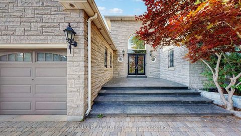 Photo 1 at 61 Glenayr Road, Bayview Hill, Richmond Hill