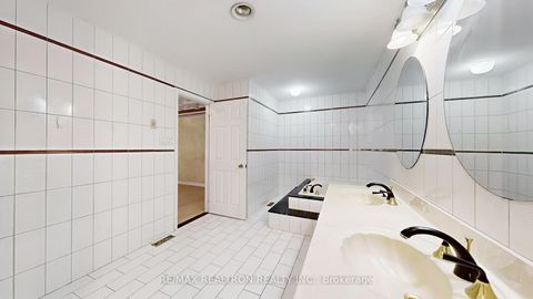 Photo 31 at 61 Glenayr Road, Bayview Hill, Richmond Hill