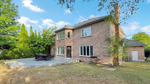 Photo 36 at 61 Glenayr Road, Bayview Hill, Richmond Hill