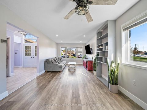 Photo 6 at 7 ASSINIBOINE Drive, Holly, Barrie