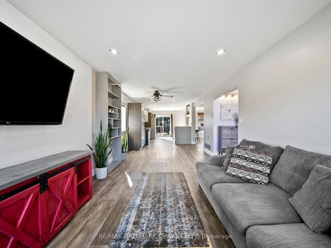 Photo 8 at 7 ASSINIBOINE Drive, Holly, Barrie