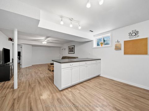 Photo 26 at 7 ASSINIBOINE Drive, Holly, Barrie