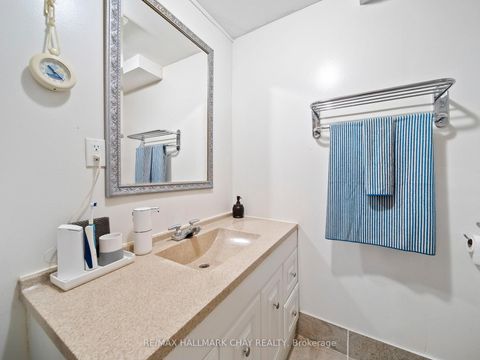 Photo 31 at 7 ASSINIBOINE Drive, Holly, Barrie