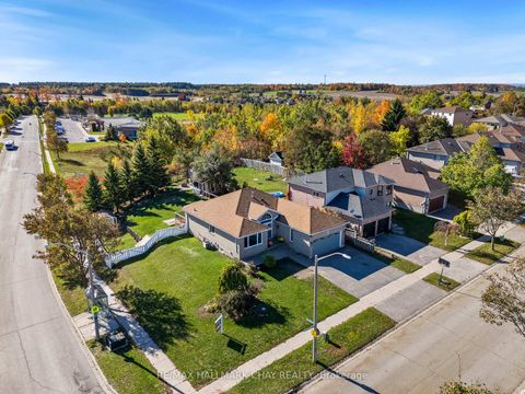 Photo 37 at 7 ASSINIBOINE Drive, Holly, Barrie