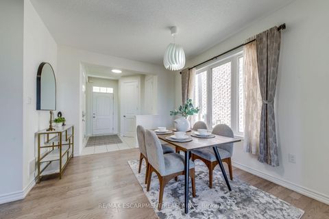 Photo 9 at 3429 Eternity Way, GO Glenorchy, Oakville