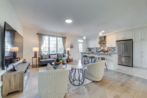 Photo 15 at 3429 Eternity Way, GO Glenorchy, Oakville