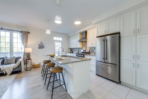 Photo 20 at 3429 Eternity Way, GO Glenorchy, Oakville