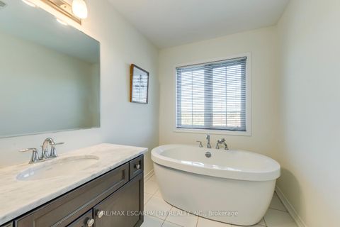 Photo 34 at 3429 Eternity Way, GO Glenorchy, Oakville