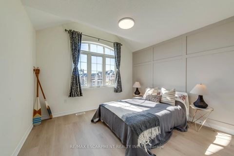 Photo 38 at 3429 Eternity Way, GO Glenorchy, Oakville