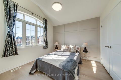 Photo 39 at 3429 Eternity Way, GO Glenorchy, Oakville