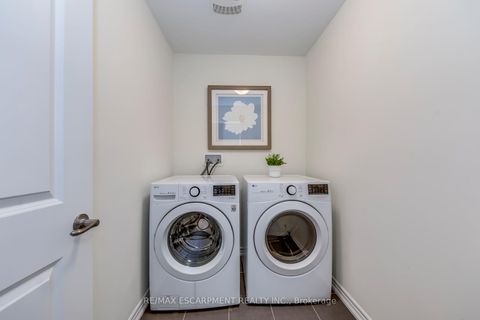 Photo 43 at 3429 Eternity Way, GO Glenorchy, Oakville