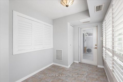 Photo 8 at 212 - 900 Bogart Mill Trail, College Manor, Newmarket