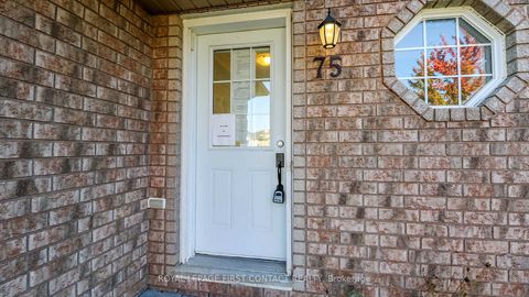 Photo 3 at 75 Larkin Drive, Georgian Drive, Barrie