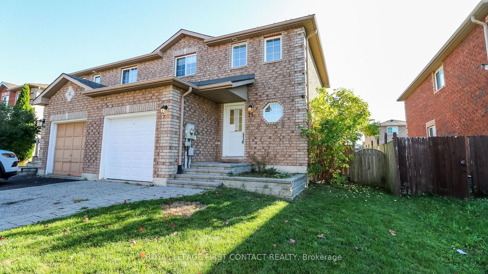 75 Larkin Drive, Georgian Drive, Barrie photo 1