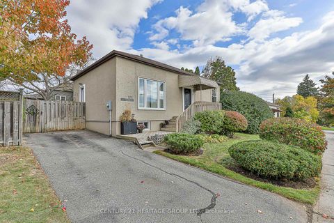 Photo 1 at 181 Muriel Street, College Manor, Newmarket