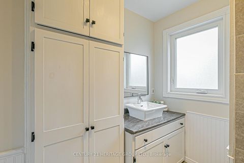 Photo 18 at 181 Muriel Street, College Manor, Newmarket