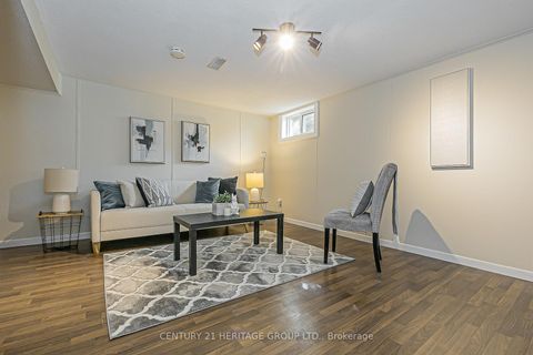 Photo 22 at 181 Muriel Street, College Manor, Newmarket