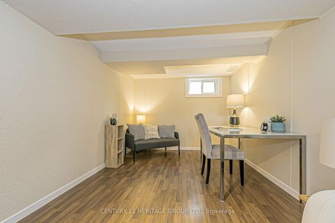 Photo 23 at 181 Muriel Street, College Manor, Newmarket