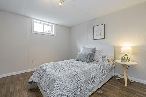 Photo 25 at 181 Muriel Street, College Manor, Newmarket