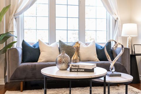 Photo 15 at 76 Cabernet Road, Patterson, Vaughan