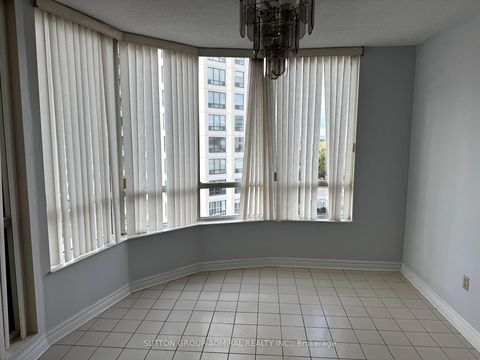 Photo 7 at 711 - 333 Clark Avenue W, Yorkhill, Vaughan