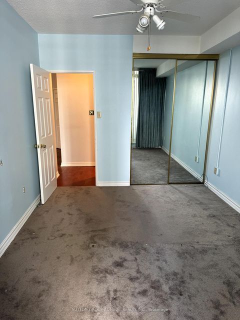 Photo 10 at 711 - 333 Clark Avenue W, Yorkhill, Vaughan