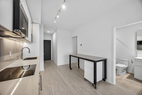 Photo 9 at 909 - 39 Mary Street, City Centre, Barrie