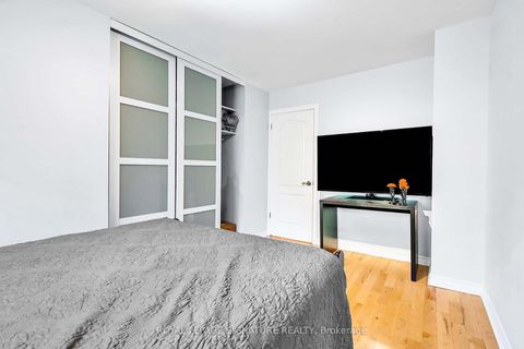 Photo 29 at 14 Poplar Crescent, Aurora Highlands, Aurora