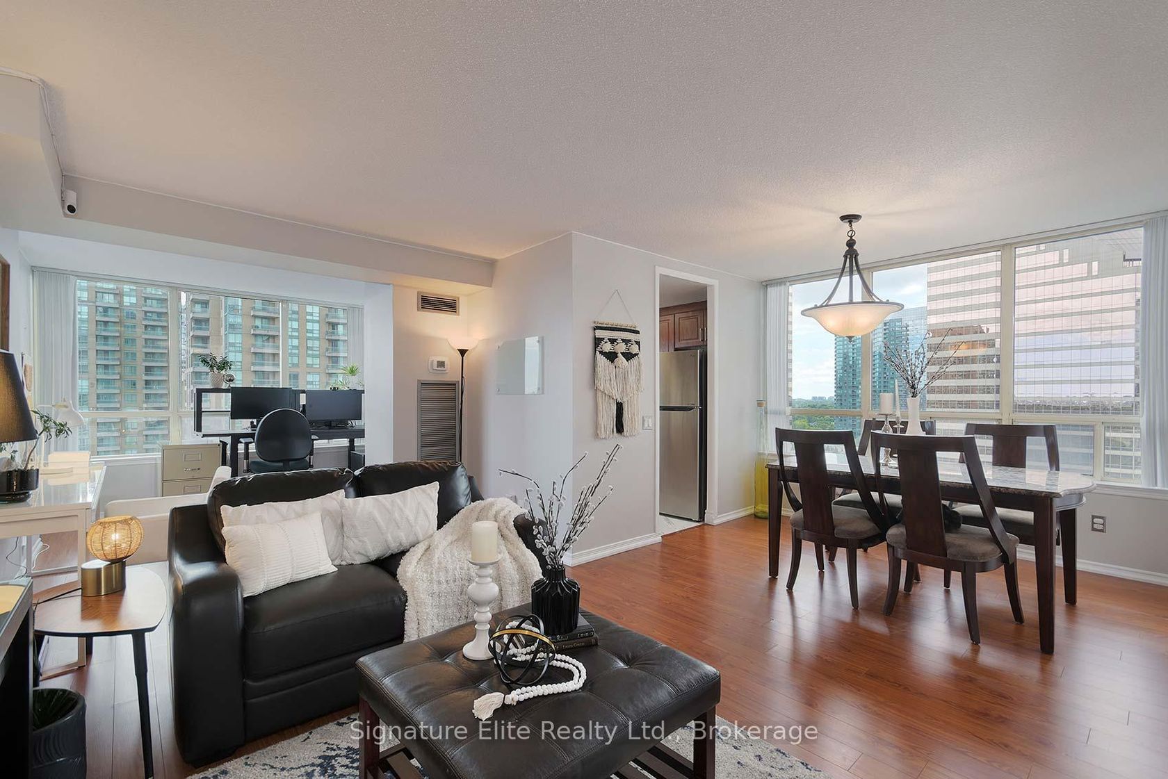 1601 - 7 Bishop Avenue, Newtonbrook East, Toronto by Loree Meneguzzi Real Estate 1601 - 7 Bishop Avenue, Newtonbrook East, Toronto