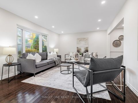 Photo 6 at 93 Mayvern Crescent, North Richvale, Richmond Hill