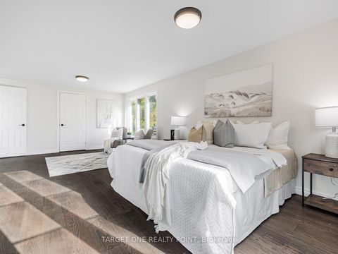 Photo 20 at 93 Mayvern Crescent, North Richvale, Richmond Hill