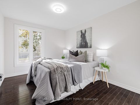 Photo 23 at 93 Mayvern Crescent, North Richvale, Richmond Hill