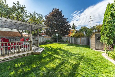 Photo 23 at 222 Bishop Drive, Ardagh, Barrie