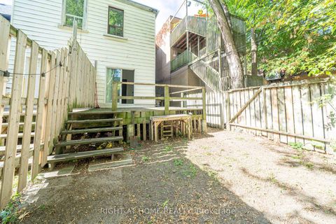 Photo 11 at 1059 Bathurst Street, Annex, Toronto