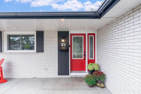 Photo 3 at 27 Ottaway Avenue, Wellington, Barrie Photo 3 at 27 Ottaway Avenue, Wellington, Barrie