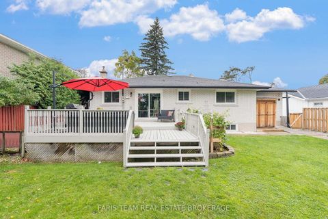 Photo 35 at 27 Ottaway Avenue, Wellington, Barrie