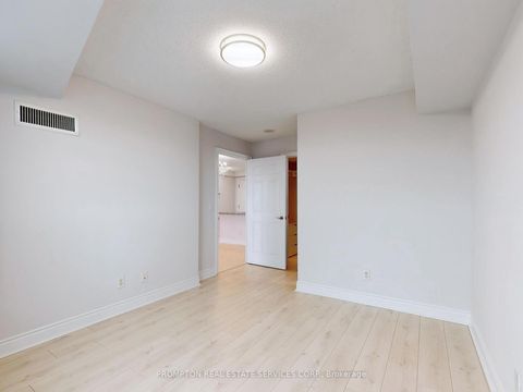 Photo 14 at 2811 - 15 Greenview Avenue, Newtonbrook West, Toronto