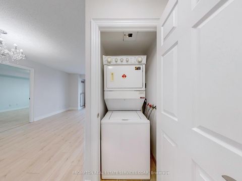Photo 21 at 2811 - 15 Greenview Avenue, Newtonbrook West, Toronto