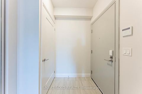 Photo 5 at 1012 - 398 Hwy 7, Doncrest, Richmond Hill