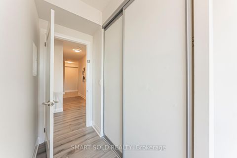 Photo 6 at 1012 - 398 Hwy 7, Doncrest, Richmond Hill