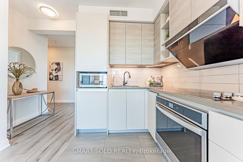 Photo 11 at 1012 - 398 Hwy 7, Doncrest, Richmond Hill