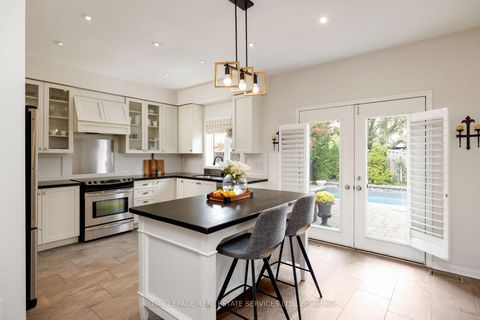 Photo 2 at 2202 Brookhaven Crescent, WM Westmount, Oakville