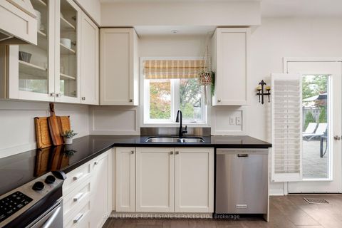 Photo 13 at 2202 Brookhaven Crescent, WM Westmount, Oakville