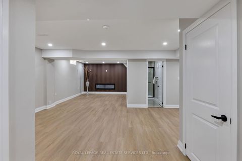 Photo 33 at 2202 Brookhaven Crescent, WM Westmount, Oakville