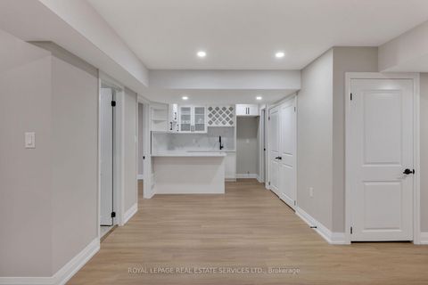 Photo 36 at 2202 Brookhaven Crescent, WM Westmount, Oakville