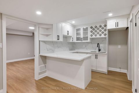 Photo 37 at 2202 Brookhaven Crescent, WM Westmount, Oakville